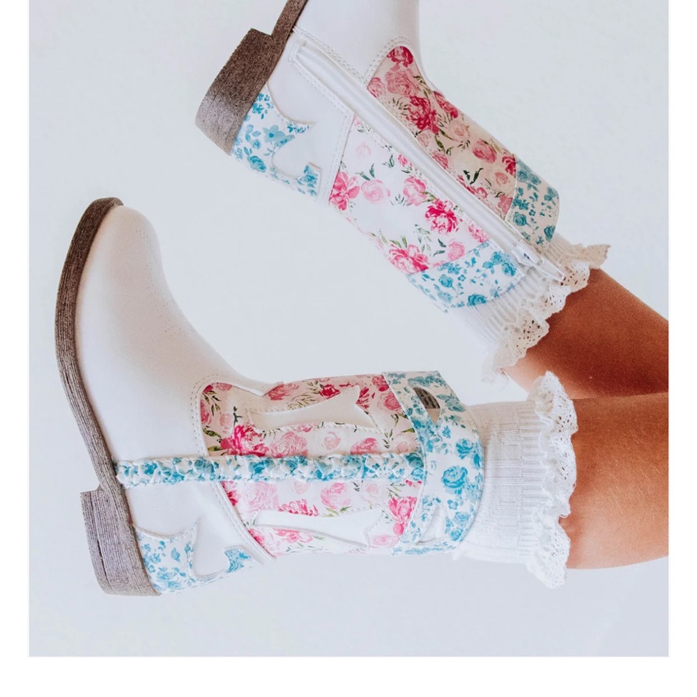 SweetHoney Floral Kids Cowgirl Boots - White and Blue